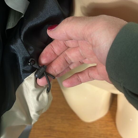 Obermeyer Leighton Champagne or gold full zip winter/ski jacket size 6 - Picture 11 of 16